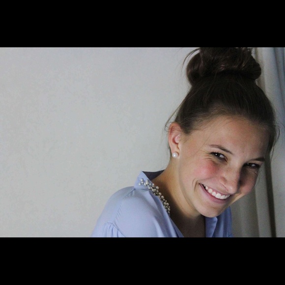 Meet your Posher, Paige - Picture 3 of 5